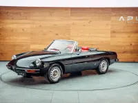 Gebraucht Alfa Romeo Spider 128 PS (94 kW) 1982 Schwarz Cabrio