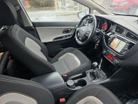 Usado Kia Ceed 128 HP (94 kW) 2015 Branco Citadino