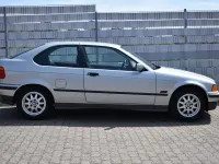 Brugt BMW 318 140 HK (102 kW) 1995 Sølv Sedan