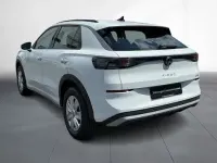 Neu VW T-Roc Trendline 116 PS (85 kW) 2026 Pure white uni SUV