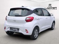 Gebraucht Hyundai i10 Select 63 PS (46 kW) 2024 Atlas white Kleinwagen