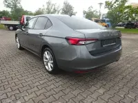 Gebraucht Skoda Superb Suite 150 PS (110 kW) 2024 Grau Limousine