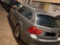 Gebraucht BMW 320 185 PS (136 kW) 2010 Grau Kombi