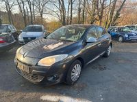 Gebraucht Renault Mégane III Dynamique 131 PS (96 kW) 2011 Grau Limousine