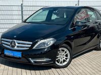 Gebraucht Mercedes B180 122 PS (89 kW) 2012 Schwarz Van / Kleinbus