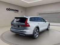 Gebraucht Volvo V60 CC Plus 197 PS (144 kW) 2024 Grau Kombi