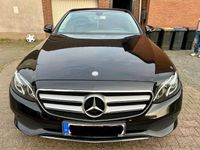 Usata Mercedes E220 194 CV (142 kW) 2016 Nero Berlina