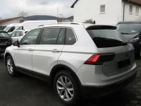 Gebraucht VW Tiguan Highline 150 PS (110 kW) 2020 Weiß SUV