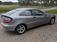 Gebraucht Mercedes C200 163 PS (119 kW) 2007 Grau Coupé