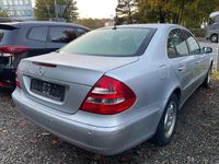 Gebraucht Mercedes E200 163 PS (119 kW) 2005 Silber Limousine