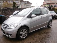 Gebraucht Mercedes A180 109 PS (80 kW) 2011 Silber Limousine