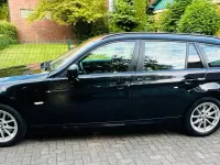 Gebraucht BMW 320 183 PS (134 kW) 2011 Schwarz Kombi