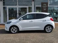 Gebraucht Hyundai i10 Edition 30 67 PS (49 kW) 2021 Weiß Kleinwagen