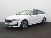 Gebraucht Skoda Octavia Selection 150 PS (110 kW) 2024 Moonweiß perleffekt Kombi