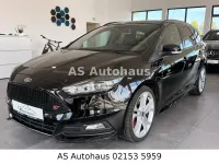 Używany Ford Focus ST 185 KM (136 kW) 2017 Czarny Sedan/Limuzyna
