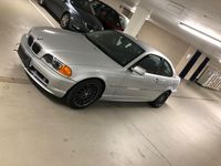 Gebraucht BMW 325 Performance 192 PS (141 kW) 2001 Silber Coupé