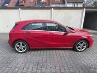 Gebraucht Mercedes A180 122 PS (89 kW) 2012 Rot Limousine