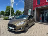 Gebraucht Ford Fiesta Titanium 95 PS (69 kW) 2013 Braun Limousine