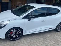 Gebraucht Renault Clio IV Trophy 220 PS (161 kW) 2016 Weiß Kleinwagen