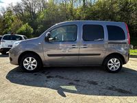 Usado Renault Kangoo Experience 114 HP (83 kW) 2017 Cinzento Monovolume
