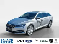 Gebraucht Skoda Superb Style 150 PS (110 kW) 2022 Brilliantsilber Kombi