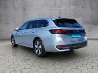 Gebraucht VW Passat Business 150 PS (110 kW) 2025 Oyster silver metallic Kombi