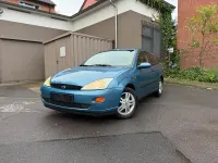 Gebraucht Ford Focus 100 PS (73 kW) 2000 Blau Limousine