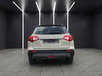 Gebraucht Suzuki Vitara 140 PS (102 kW) 2018 Beige SUV