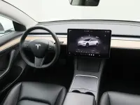 Gebraucht Tesla Model 3 Standard Range 225 kW (306 PS) 2023 Weiß Limousine