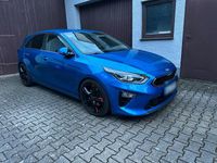 Gebraucht Kia Ceed Spirit 140 PS (102 kW) 2018 Blau Kleinwagen
