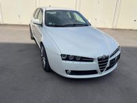 Gebraucht Alfa Romeo 159 Turismo 170 PS (125 kW) 2012 Weiß Kombi