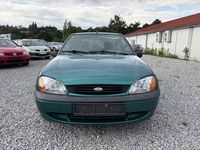 Gebraucht Ford Fiesta Ghia 75 PS (55 kW) 2000 Grün Kleinwagen