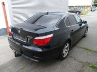 Second-hand BMW 525 218 CP (160 kW) 2007 Negru Berlinǎ