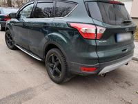 Gebraucht Ford Kuga Titanium 150 PS (110 kW) 2017 Grün SUV