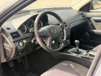 Usata Mercedes C220 170 CV (125 kW) 2008 Grigio Berlina