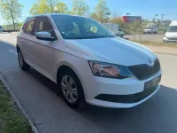 Używany Skoda Fabia Cool Plus 75 KM (55 kW) 2018 Biały Sedan/Limuzyna