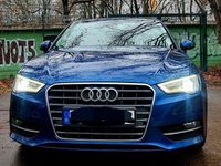 Gebraucht Audi A3 Sport 125 PS (91 kW) 2014 Blau Limousine
