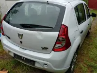 Gebraucht Dacia Sandero 75 PS (55 kW) 2009 Weiß Limousine