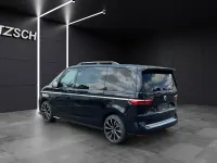 Gebraucht VW Multivan Style 150 PS (110 kW) 2024 Schwarz Van / Kleinbus