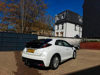 Gebraucht Honda Civic 141 PS (103 kW) 2015 Weiß Limousine