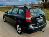 Gebraucht Hyundai i30 110 PS (80 kW) 2010 Schwarz Kombi
