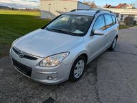 Gebraucht Hyundai i30 90 PS (66 kW) 2009 Silber Kombi
