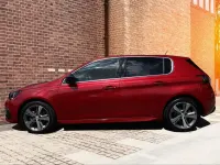 Gebraucht Peugeot 308 GT-line 131 PS (96 kW) 2019 Rot Limousine