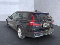Gebraucht Volvo V60 CC Plus 197 PS (144 kW) 2022 Schwarz Kombi