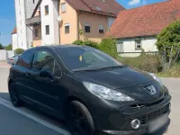 Gebraucht Peugeot 207 121 PS (88 kW) 2008 Schwarz Kleinwagen