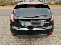 Gebraucht Ford Fiesta Titanium 95 PS (69 kW) 2016 Schwarz Kleinwagen