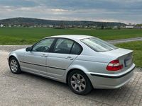 Second-hand BMW 318 143 CP (105 kW) 2003 Argintiu Berlinǎ