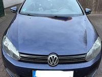 Gebraucht VW Golf Cabriolet Basis 105 PS (77 kW) 2014 Blau Cabrio