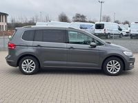 Gebraucht VW Touran Highline 150 PS (110 kW) 2017 Grau Van / Kleinbus