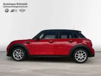 Gebraucht Mini Cooper 136 PS (100 kW) 2024 Chili red Kleinwagen